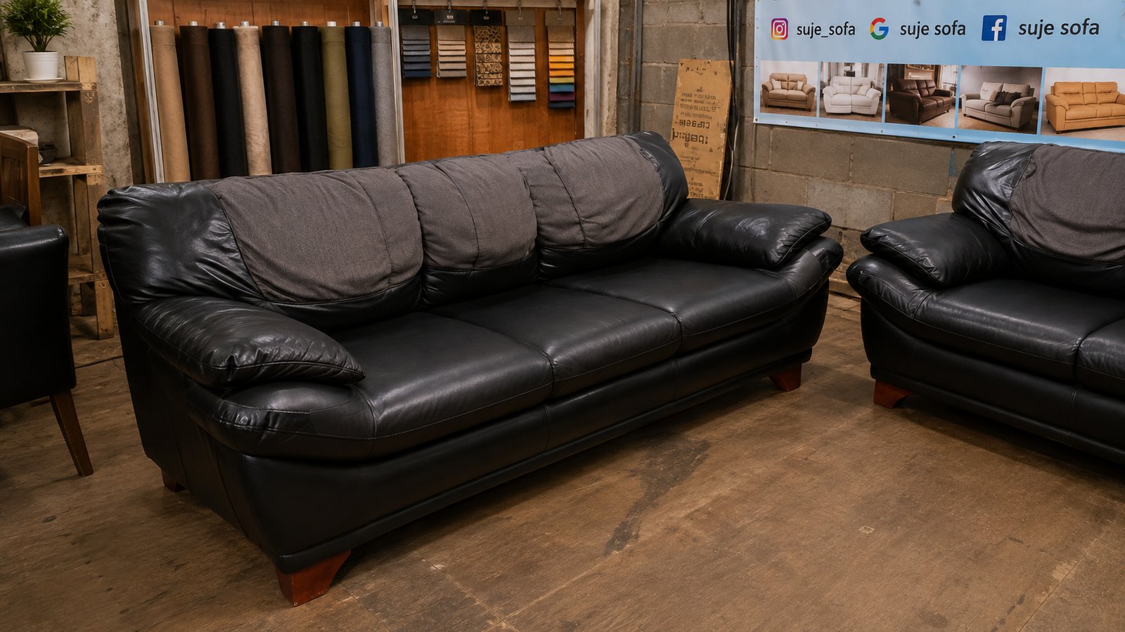 Sofa Kulit Sebelum Reparasi